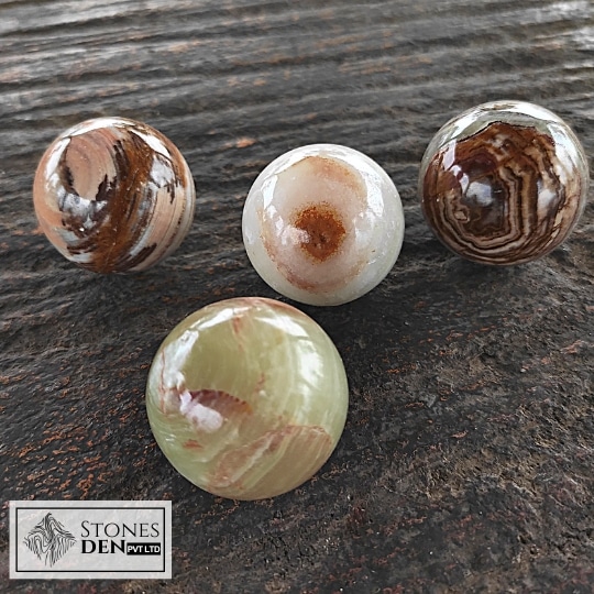 small multiple onyx balls
