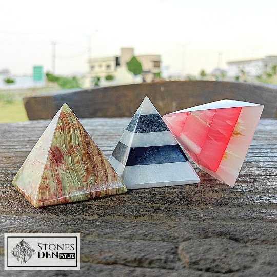 Stones Den Onyx Cube Pyramid 03